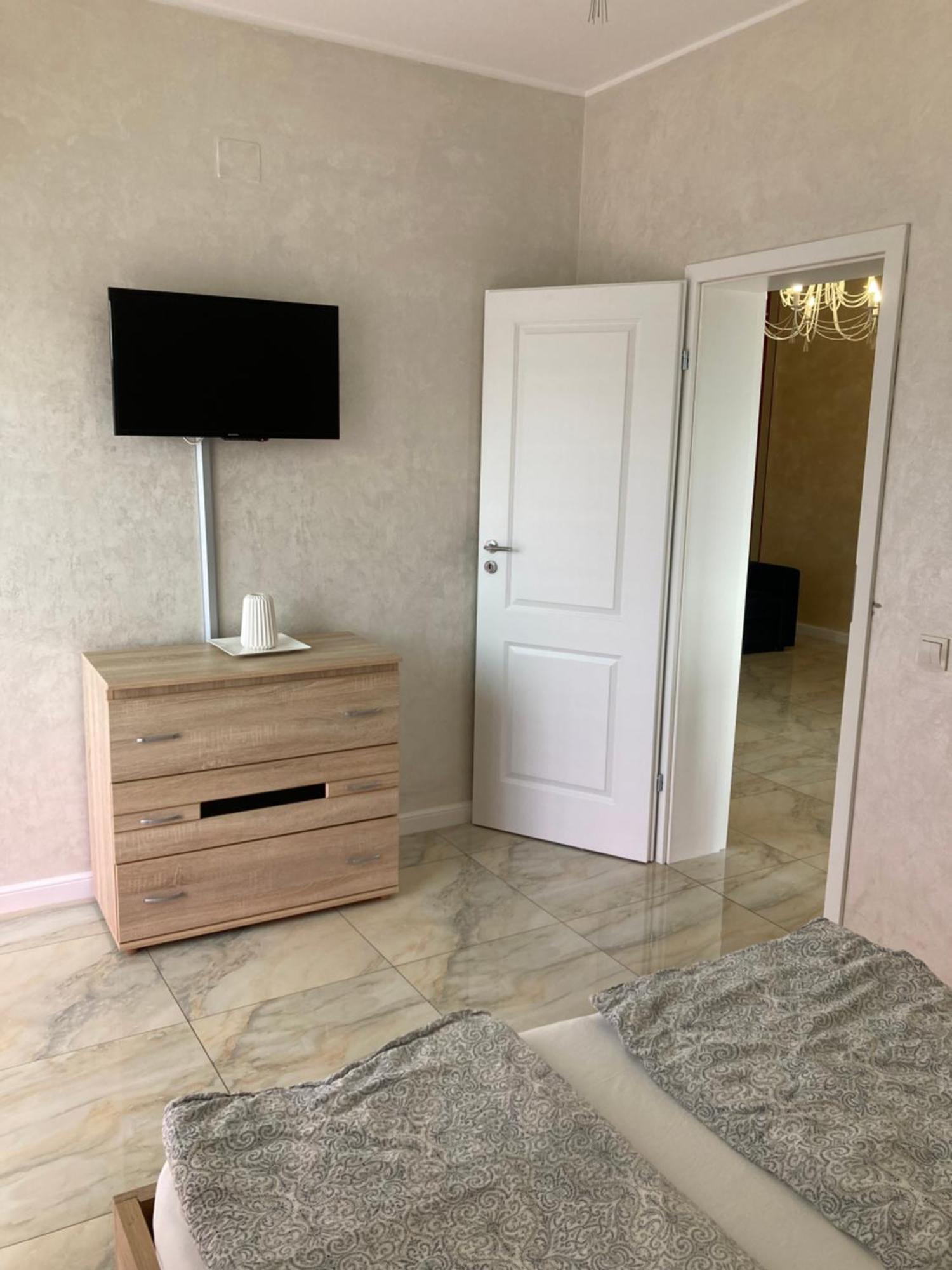 Bhoeme Apartament Oradea Dış mekan fotoğraf