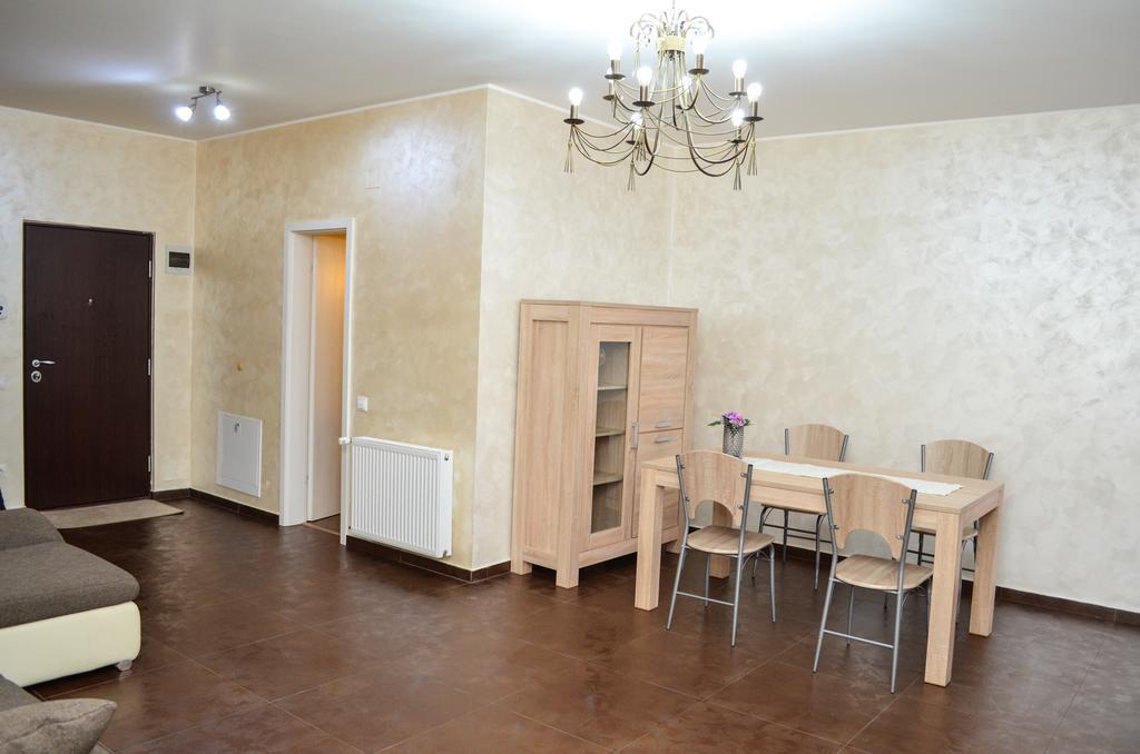 Bhoeme Apartament Oradea Dış mekan fotoğraf