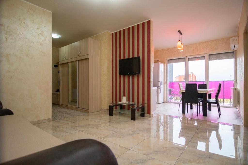 Bhoeme Apartament Oradea Dış mekan fotoğraf